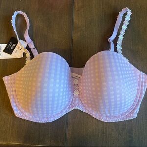 Gorgeous Marie Jo Avero Tiny Iris lilac/white strapless bra-NWT

Avero- 0200413